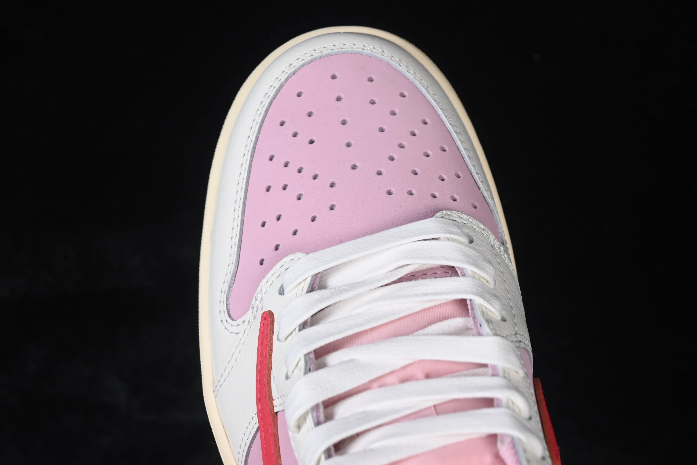 All categories Air Jordan Jordan series basketball shoes Air Jordan 1 Low foreign trade version Travis Scott x Air Jordan 1 Low OG AJ1 Joe 1 joint undercut IQ7604-101